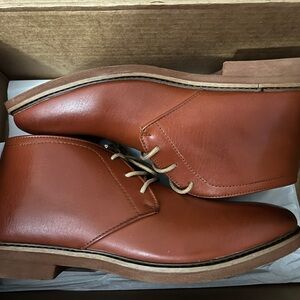 Men's Brown Leather Chukka Boots